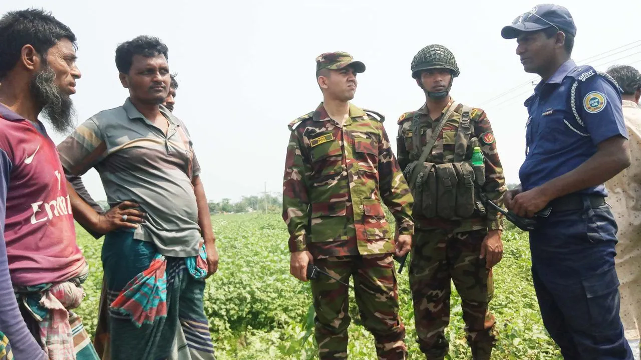 বাউফলের চরাঞ্চলে তরমুজ চাষিদের নিরাপত্তায় সেনাবাহিনী