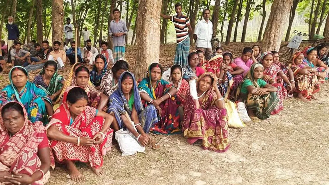 বকেয়া মজুরির দাবিতে রাজনগরে চা শ্রমিকদের কর্মবিরতি