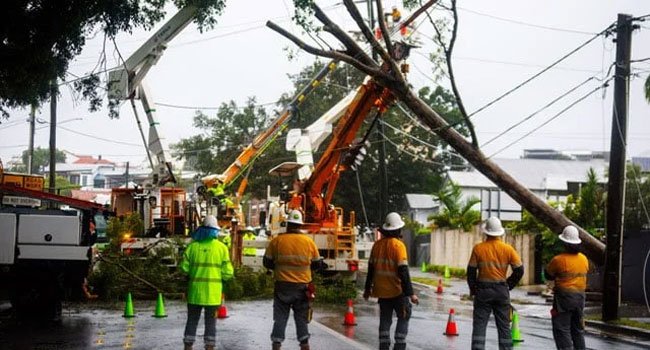 ঝড়ে বিধ্বস্ত অস্ট্রেলিয়ায় ১ লাখ ২০ হাজার বাড়িঘর ও ব্যবসা প্রতিষ্ঠান এখনও বিদ্যুৎ বিচ্ছিন্ন